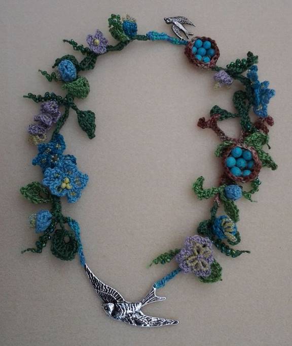 crochet garden bird necklace cropped sm